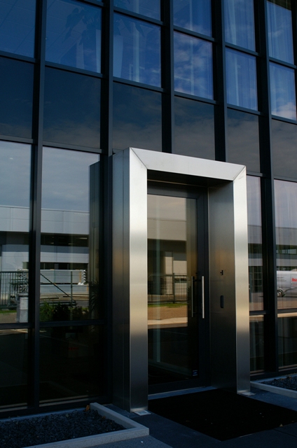 Glasmij insulating sun control laminated glass Ysselsteyn